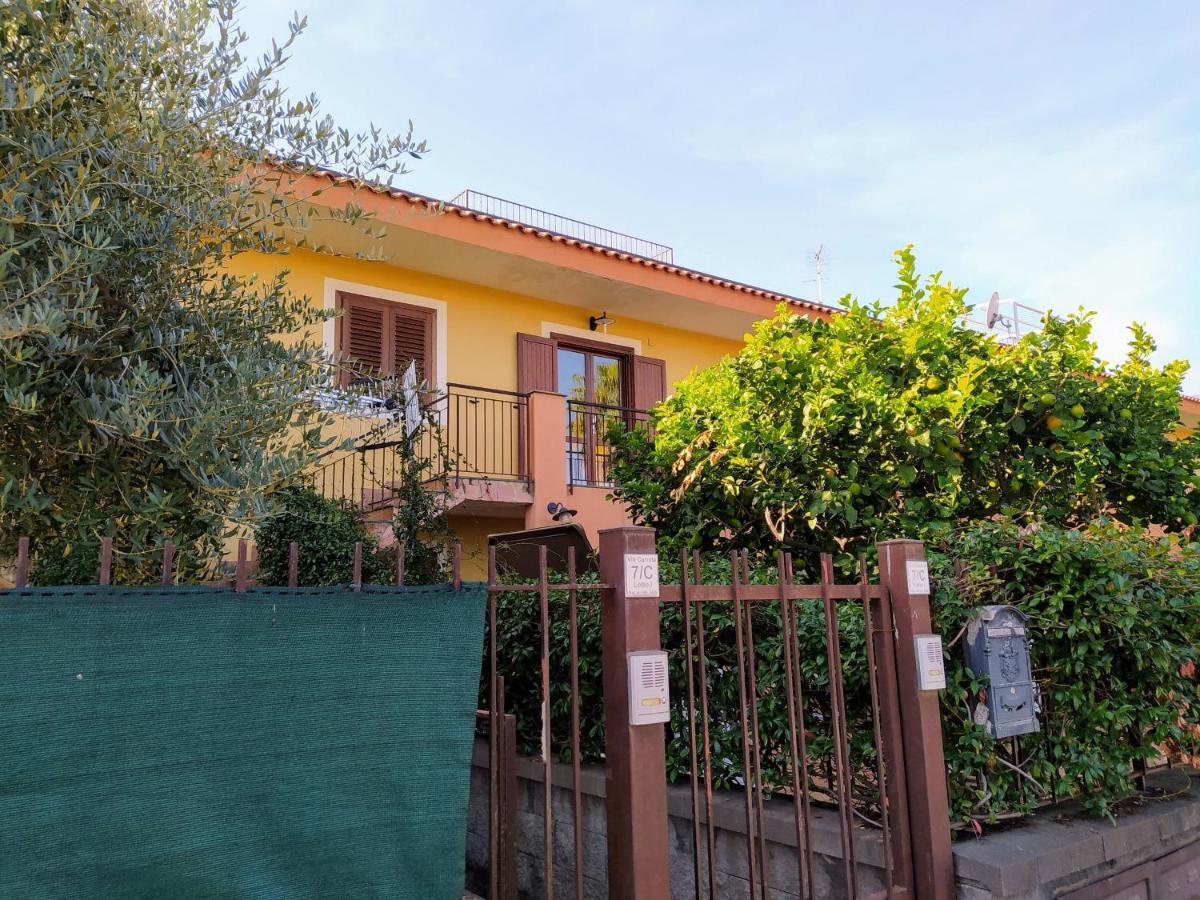 Casa Vacanze I Mori Mascali Ngoại thất bức ảnh